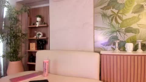 Antonella Rossi online show from 07/24/26, 07:45