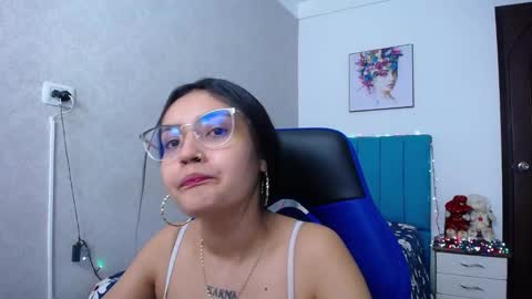 Antonella online show from 12/12/24, 04:21