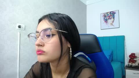 Antonella online show from 12/20/24, 01:00