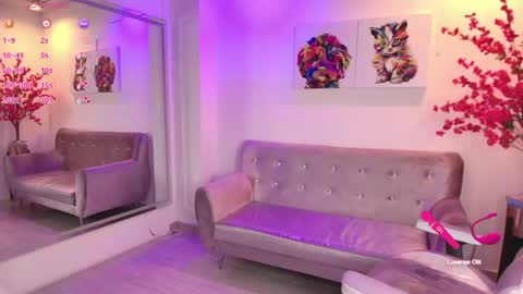 Antonella  online show from 05/19/26, 03:57