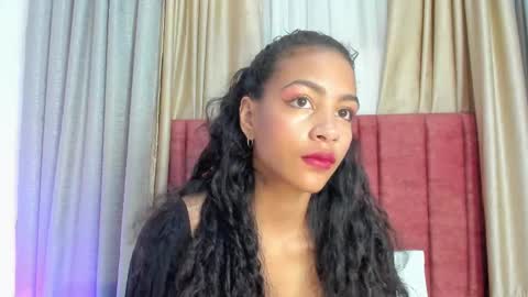 AntonellaHall  online show from 03/07/25, 12:01