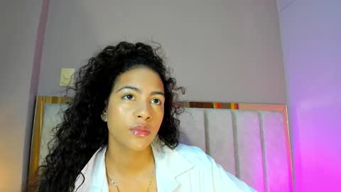 Snapshot of antonellahall_ chatting on 01/14/26, 12:11 AntonellaHall online show from 01/14/26, 12:11