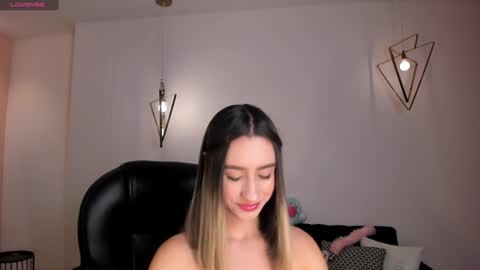 Antonella Hans online show from 12/27/24, 11:17