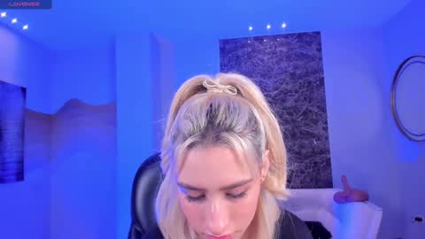 Antonella Hans online show from 03/06/25, 12:09