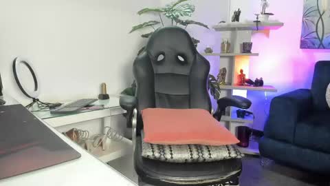 Antonella  online show from 05/23/26, 08:35