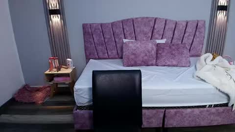 A N T O N E L L A online show from 09/13/25, 02:06