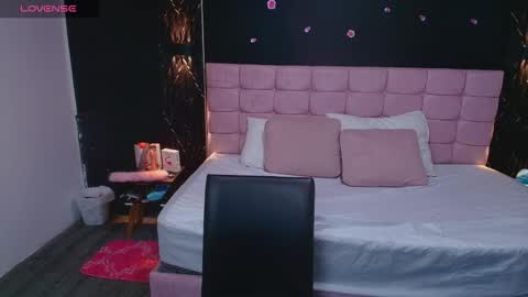 A N T O N E L L A online show from 10/07/25, 12:13