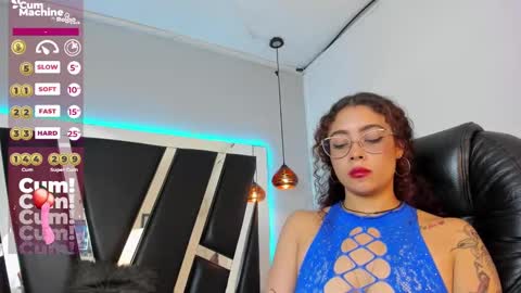 A N T O N E L L E  online show from 12/20/24, 04:57