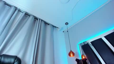 A N T O N E L L E  online show from 12/27/24, 02:22