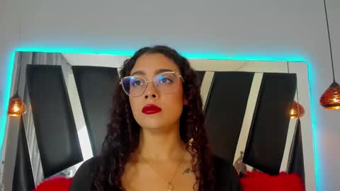 A N T O N E L L E  online show from 12/31/24, 11:20