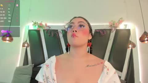 A N T O N E L L E  online show from 06/14/26, 11:34