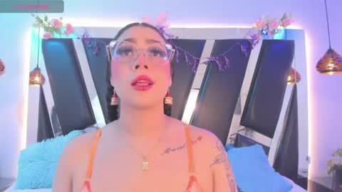 A N T O N E L L E  online show from 06/28/26, 09:37