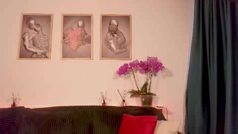Antonia online show from 06/25/26, 05:12