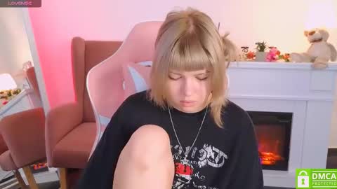 Snapshot of antonia_ferrero chatting on 09/28/25, 05:57 antonia_ferrero online show from 09/28/25, 05:57