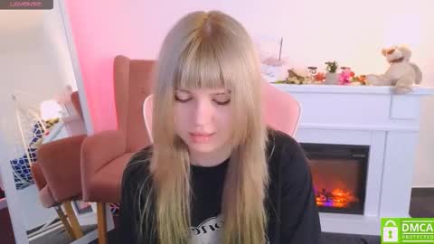 Snapshot of antonia_ferrero chatting on 09/29/25, 06:29 antonia_ferrero online show from 09/29/25, 06:29