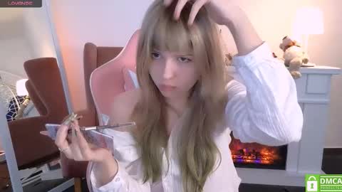 Snapshot of antonia_ferrero chatting on 10/04/25, 06:44 antonia_ferrero online show from 10/04/25, 06:44