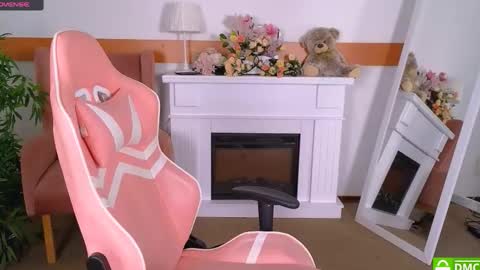 Snapshot of antonia_ferrero chatting on 10/27/25, 06:50 antonia_ferrero online show from 10/27/25, 06:50