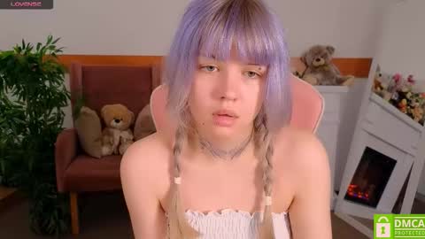 Snapshot of antonia_ferrero chatting on 10/31/25, 07:42 antonia_ferrero online show from 10/31/25, 07:42