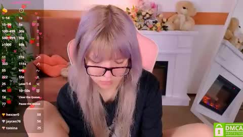 Snapshot of antonia_ferrero chatting on 11/15/25, 08:11 antonia_ferrero online show from 11/15/25, 08:11