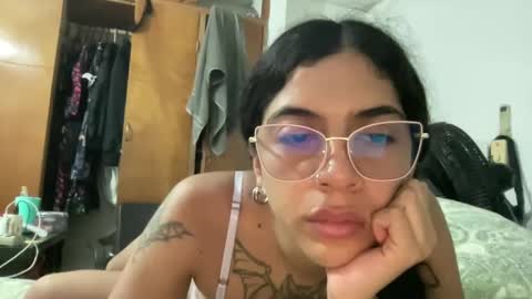 Snapshot of antoniabloom chatting on 12/15/24, 05:34 Antonia online show from 12/15/24, 05:34