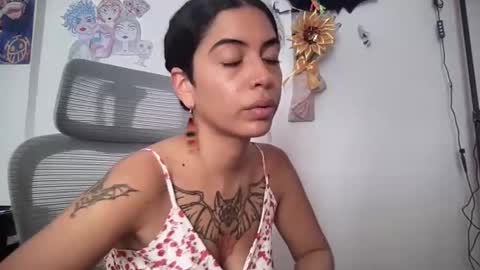 Snapshot of antoniabloom chatting on 09/24/25, 06:55 Antonia online show from 09/24/25, 06:55