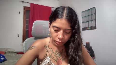 Snapshot of antoniabloom chatting on 10/12/25, 02:54 Antonia online show from 10/12/25, 02:54