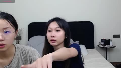 Snapshot of antoniaina chatting on 11/16/25, 04:29 Aina online show from 11/16/25, 04:29