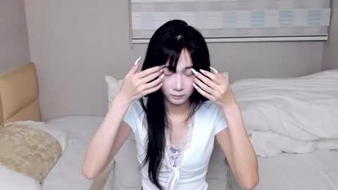 Snapshot of antoniaina chatting on 04/12/26, 02:33 Aina online show from 04/12/26, 02:33