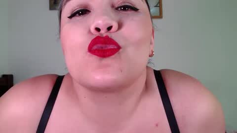 antonia online show from 03/10/25, 10:24