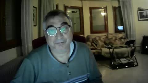 Antonio online show from 01/17/25, 05:32
