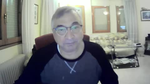 Antonio online show from 02/10/25, 02:52