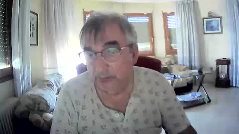 Antonio online show from 09/18/25, 12:18