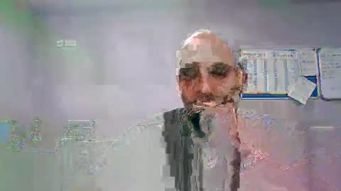 Snapshot of antonio3182b chatting on 03/29/26, 05:07 antonio3182b online show from 03/29/26, 05:07
