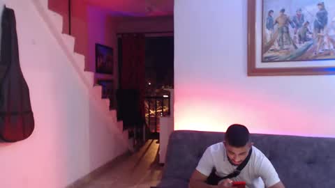 Snapshot of antoniocuervo chatting on 12/28/24, 04:08 Hadez online show from 12/28/24, 04:08