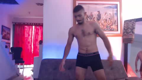 Snapshot of antoniocuervo chatting on 12/30/24, 02:30 Hadez online show from 12/30/24, 02:30