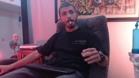 Snapshot of antoniocuervo chatting on 02/15/25, 09:27 Hadez online show from 02/15/25, 09:27