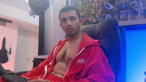 Snapshot of antoniocuervo chatting on 03/02/25, 01:16 Hadez online show from 03/02/25, 01:16