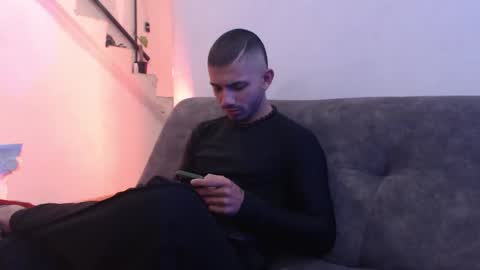 Snapshot of antoniocuervo chatting on 03/07/25, 01:40 Hadez online show from 03/07/25, 01:40