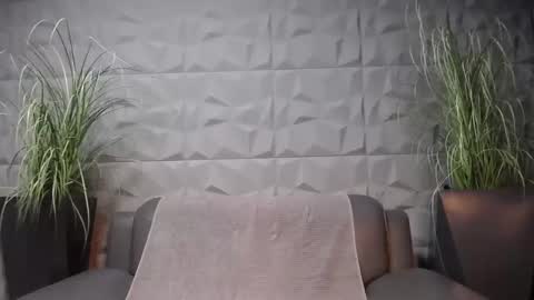 Snapshot of antoniovalentinidiamond chatting on 02/04/25, 11:16 HI My name is Antonio online show from 02/04/25, 11:16