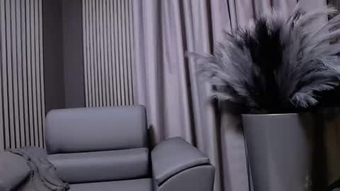 Snapshot of antoniovalentinidiamond chatting on 10/03/25, 07:00 HI My name is Antonio online show from 10/03/25, 07:00