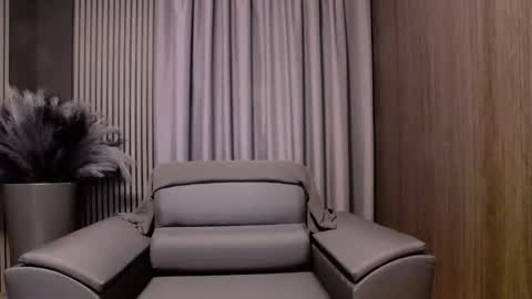 Snapshot of antoniovalentinidiamond chatting on 11/25/25, 07:58 HI My name is Antonio online show from 11/25/25, 07:58