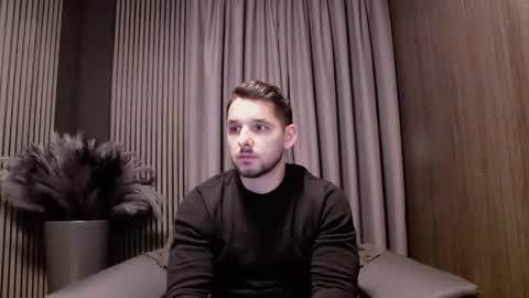 Snapshot of antoniovalentinidiamond chatting on 11/29/25, 08:01 HI My name is Antonio online show from 11/29/25, 08:01