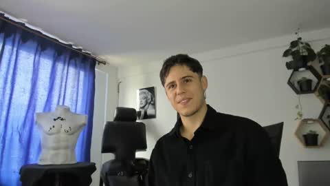 antonnello_ online show from 03/12/25, 06:44