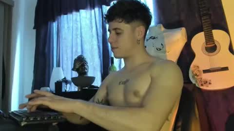 antonnello_ online show from 09/22/25, 06:43