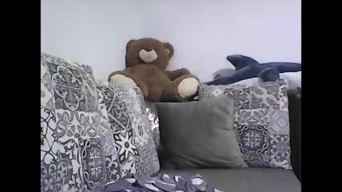 Snapshot of antonny_kaia chatting on 12/17/25, 05:52 Antonny and Kaia online show from 12/17/25, 05:52