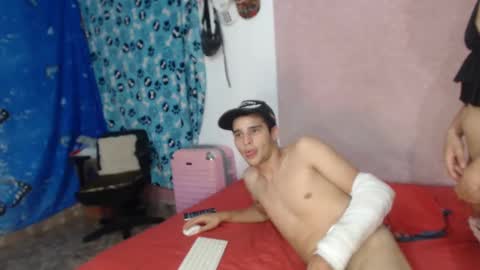 karol y antony online show from 12/25/24, 10:59