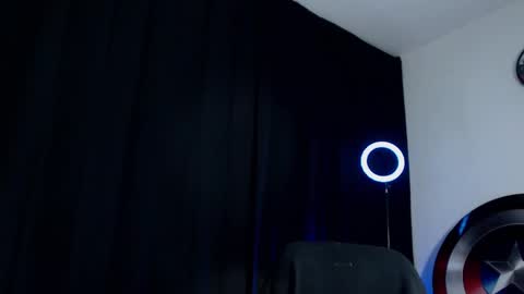 Instagram miguelangel1802  online show from 01/17/25, 03:55