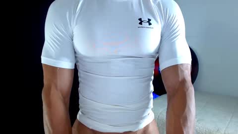 Instagram miguelangel1802  online show from 09/17/25, 05:03