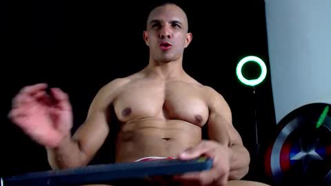 Instagram miguelangel1802  online show from 09/25/25, 05:11