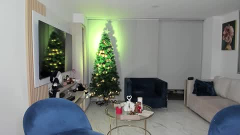 Maria Antonia online show from 11/20/25, 12:00